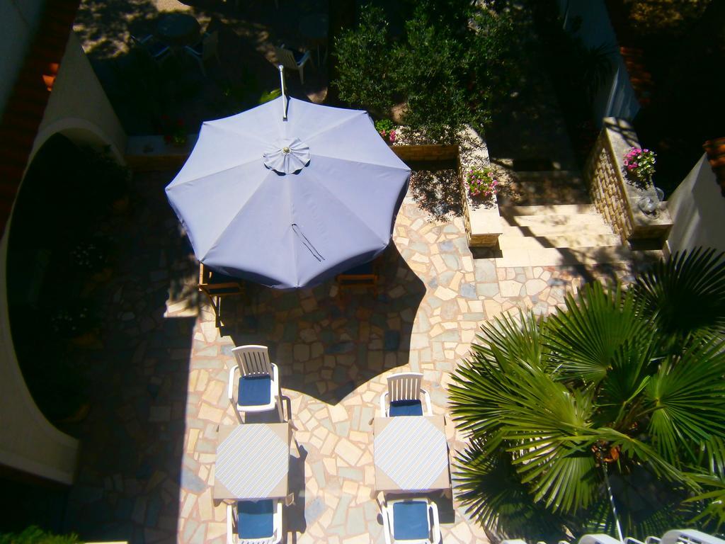 Bed & Breakfast Pansion Rade Hotel Pirovac Exterior photo