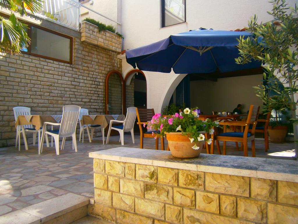 Bed & Breakfast Pansion Rade Hotel Pirovac Exterior photo